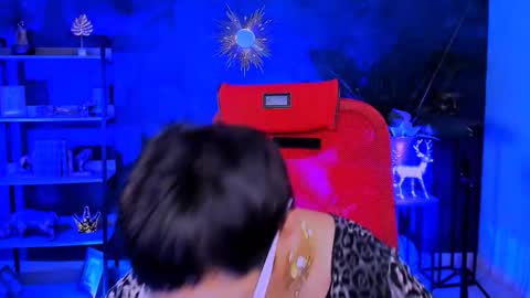 lauradavidsons online show from November 28, 1:51 pm