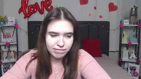 LauraHlot online show from March 3, 10:31 pm