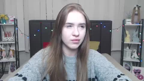 LauraHlot online show from September 10, 5:52 am