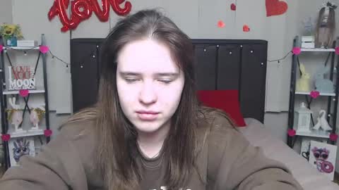 LauraHlot online show from March 11, 1:37 am