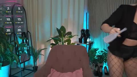  Laura  online show from September 11, 5:31 am