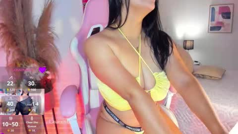 Snapshot of lauren__dallass chatting on September 23, 10:38 pm MissLauren online show from September 23, 10:38 pm