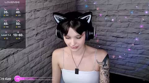 Snapshot of lauren_raquel chatting on January 23, 11:26 am Eva online show from January 23, 11:26 am