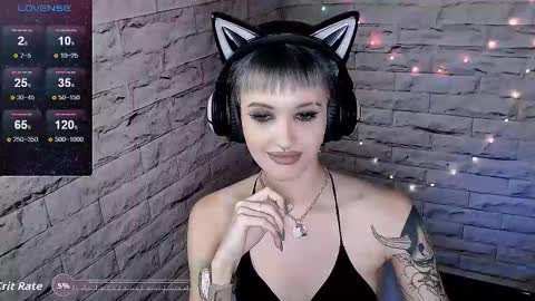 Snapshot of lauren_raquel chatting on September 14, 1:23 pm Eva online show from September 14, 1:23 pm