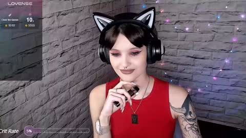 Snapshot of lauren_raquel chatting on January 4, 5:05 pm Eva online show from January 4, 5:05 pm