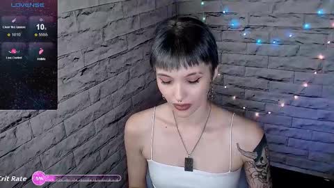 Snapshot of lauren_raquel chatting on September 30, 7:24 pm Eva online show from September 30, 7:24 pm