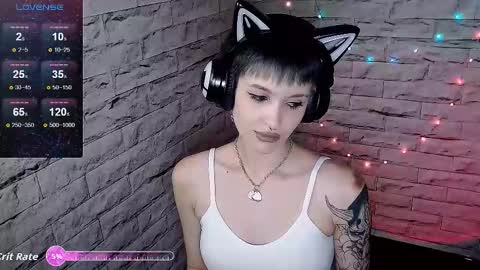 Snapshot of lauren_raquel chatting on September 24, 12:12 pm Eva online show from September 24, 12:12 pm