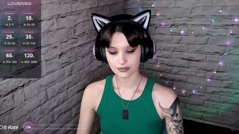 Snapshot of lauren_raquel chatting on January 9, 6:26 pm Eva online show from January 9, 6:26 pm