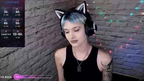 Eva online show from November 30, 1:18 pm