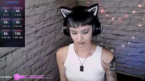 Snapshot of lauren_raquel chatting on September 11, 5:47 pm Eva online show from September 11, 5:47 pm