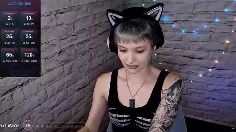 Snapshot of lauren_raquel chatting on October 14, 7:39 pm Eva online show from October 14, 7:39 pm