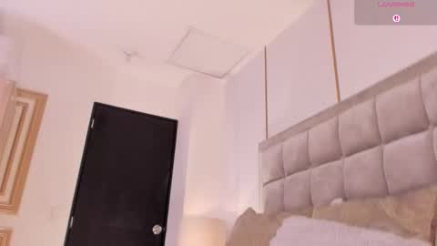    online show from November 10, 4:04 am