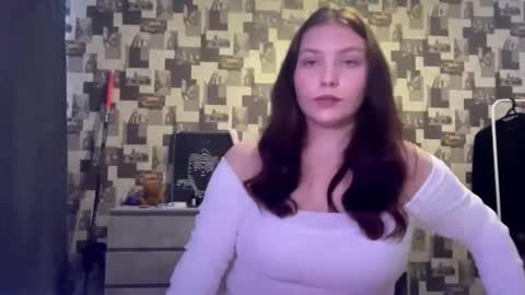 Hannah online show from September 23, 4:12 pm