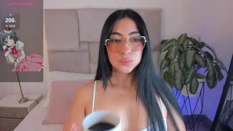 Snapshot of laurenn_smitth chatting on September 15, 12:50 pm laurenn_smitth online show from September 15, 12:50 pm