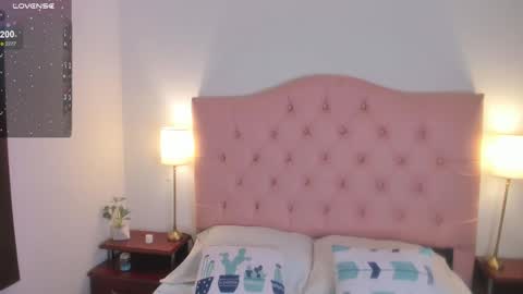 Snapshot of laurenn_smitth chatting on February 13, 12:54 pm laurenn_smitth online show from February 13, 12:54 pm