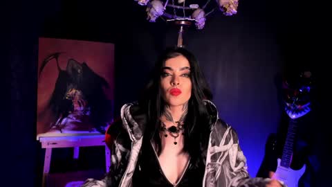 Snapshot of laurenrousexx chatting on February 5, 11:39 pm LAUREN INDEPENDENT MODEL HELP ME REACH 100 LIKES PLS online show from February 5, 11:39 pm
