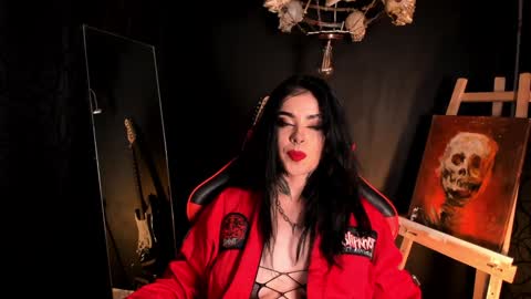 Snapshot of laurenrousexx chatting on December 14, 3:17 am LAUREN INDEPENDENT MODEL HELP ME REACH 100 LIKES PLS online show from December 14, 3:17 am