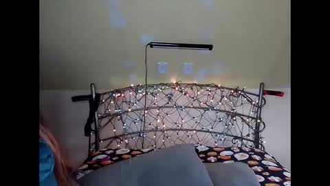 Lauren online show from December 4, 6:51 pm