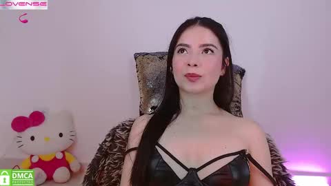 LauryMoons online show from April 27, 12:41 am