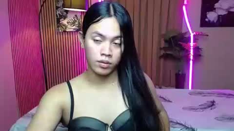 Snapshot of lava_lux chatting on October 16, 6:35 am lava_lux online show from October 16, 6:35 am