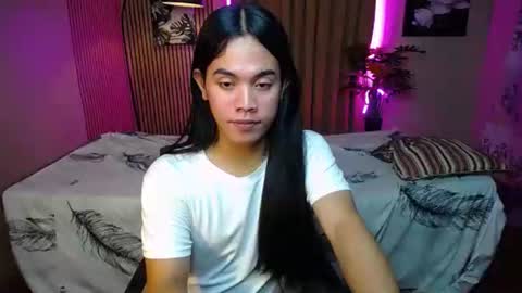 Snapshot of lava_lux chatting on October 19, 6:12 pm lava_lux online show from October 19, 6:12 pm