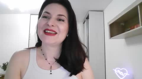 Snapshot of lavender_victoria chatting on February 23, 5:29 pm Diana online show from February 23, 5:29 pm