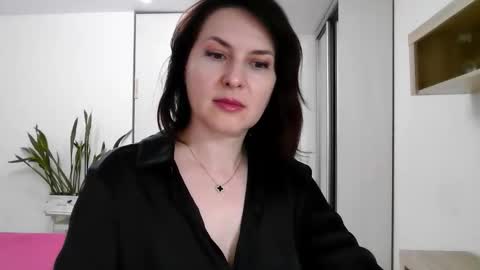 Snapshot of lavender_victoria chatting on October 10, 5:41 pm Diana online show from October 10, 5:41 pm