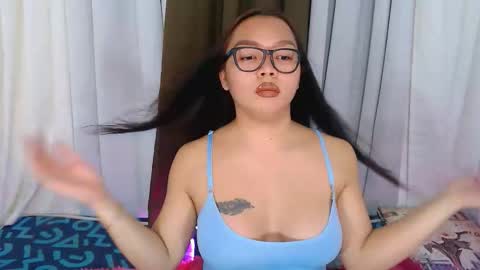 lavenia487426 online show from February 13, 9:45 am