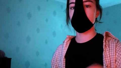 Snapshot of lavinda_lin chatting on October 5, 5:05 am Lavinda online show from October 5, 5:05 am