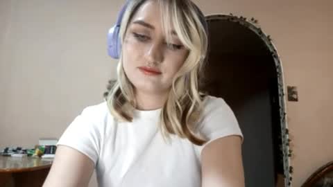 Ann online show from November 3, 10:27 am