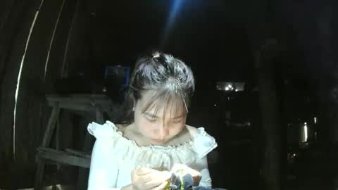 layla_999 online show from March 23, 1:54 am