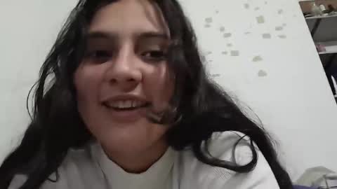 Layla online show from November 11, 2:58 am