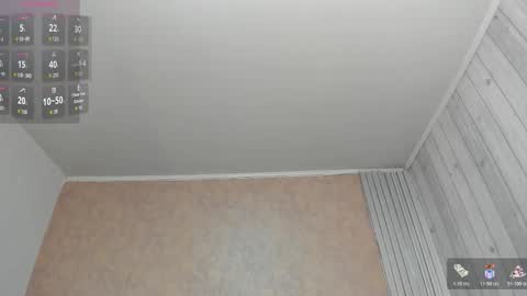 L A Y L A online show from November 17, 12:19 pm