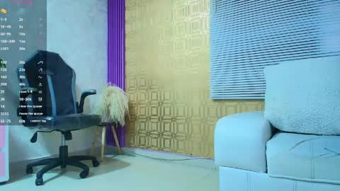 L A Y L A online show from March 24, 12:55 pm