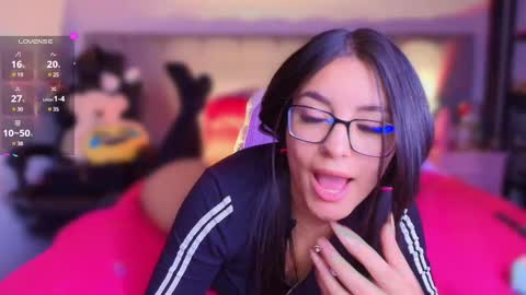 Layla online show from February 20, 3:52 pm