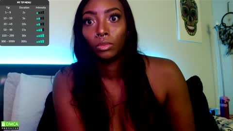 LaylaAriana online show from February 18, 3:50 am