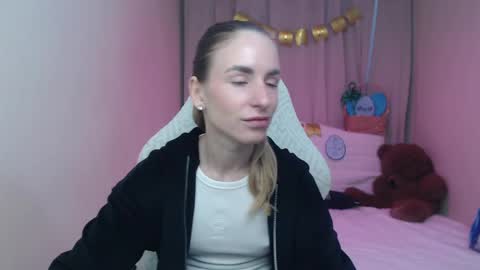 laymablast online show from April 9, 6:30 am