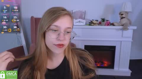 layriantavee online show from September 12, 6:26 am