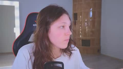 Lea online show from February 5, 4:54 pm