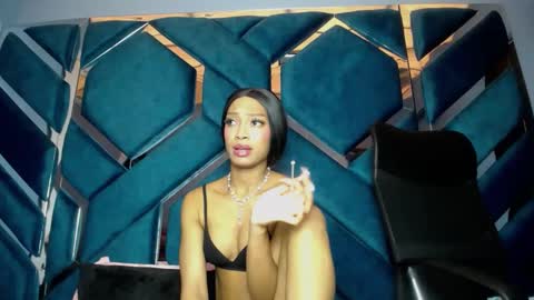 Snapshot of lea_sweetly chatting on October 1, 12:48 pm lea sewwtly online show from October 1, 12:48 pm