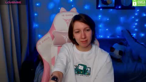 Snapshot of leah__gotty chatting on December 26, 3:42 pm Leah  Gotty online show from December 26, 3:42 pm