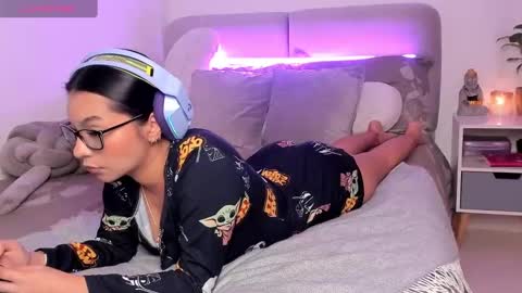   online show from March 10, 6:27 am