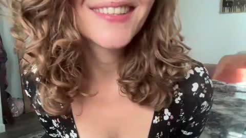 Leah Sparkles online show from November 11, 2:52 pm