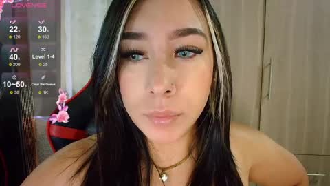 leah online show from April 23, 9:06 am