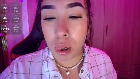 leah online show from December 3, 12:06 pm