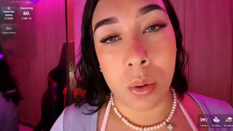 leah online show from November 24, 1:43 pm