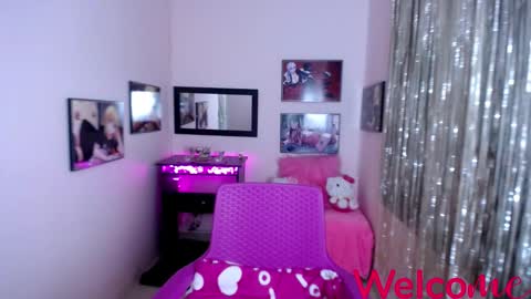 Snapshot of leandra_sex chatting on March 6, 6:26 pm Leandra online show from March 6, 6:26 pm
