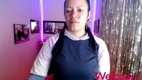Snapshot of leandra_sex chatting on March 10, 12:49 pm Leandra online show from March 10, 12:49 pm
