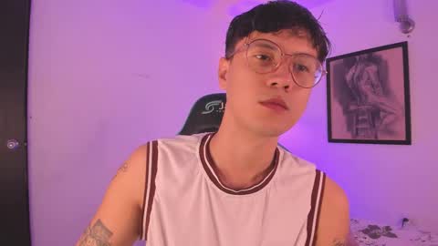 leaneseb online show from October 2, 3:38 am