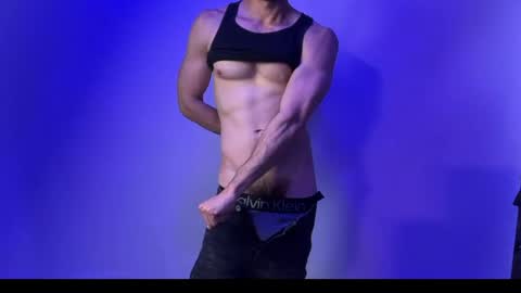 leanfindom8 online show from April 10, 3:45 am